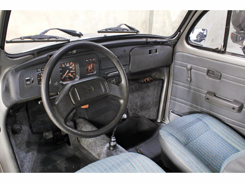 Foto do veículo VOLKSWAGEN FUSCA 1.6 8V GASOLINA 2P MANUAL 1994 38.200 KM 58.800,00