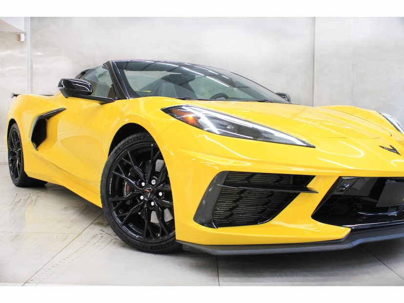 Foto do veículo CHEVROLET CORVETTE 6.2 V8 LT3 GASOLINA STINGRAY CONVERSIVEL AUTOMÁTICO 2025 3.300 KM 1.579.800,00