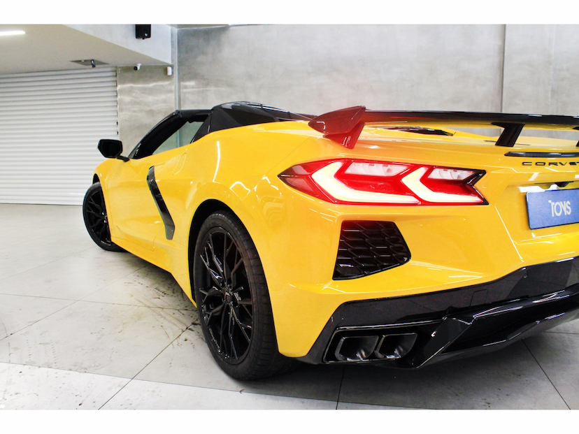 Foto do veículo CHEVROLET CORVETTE 6.2 V8 LT3 GASOLINA STINGRAY CONVERSIVEL AUTOMÁTICO 2025 3.300 KM 1.579.800,00