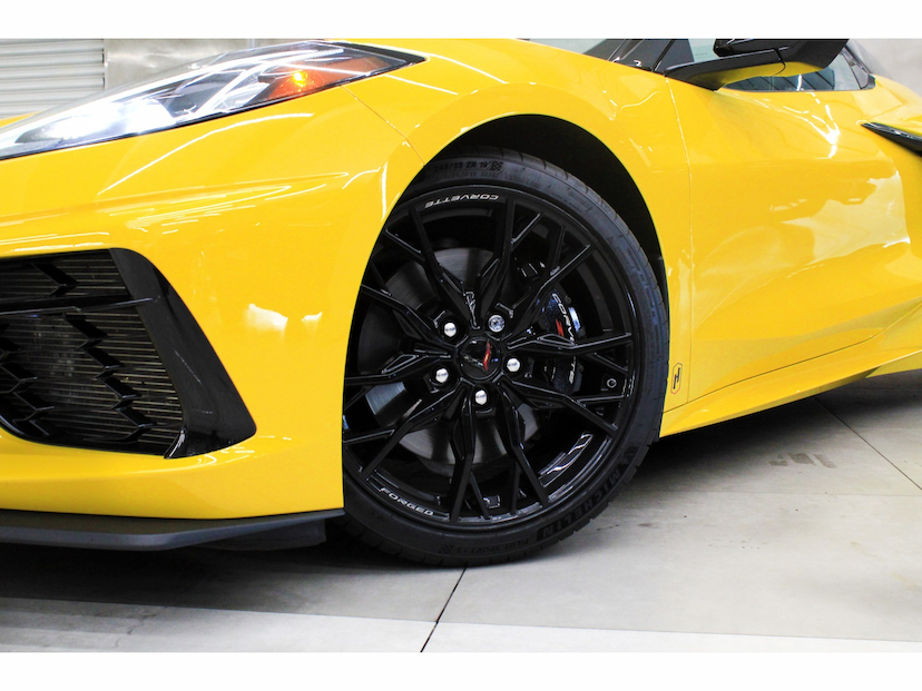 Foto do veículo CHEVROLET CORVETTE 6.2 V8 LT3 GASOLINA STINGRAY CONVERSIVEL AUTOMÁTICO 2025 3.300 KM 1.579.800,00