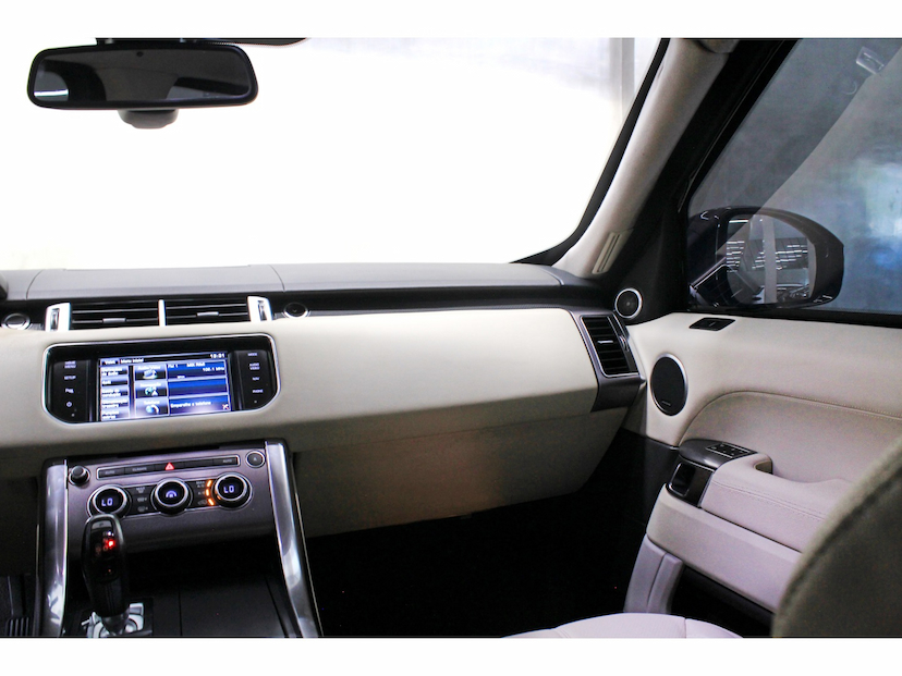 Foto do veículo LAND ROVER RANGE ROVER SPORT 3.0 HSE 4X4 V6 24V GASOLINA 4P AUTOMÁTICO 2015 104.000 KM 159.800,00