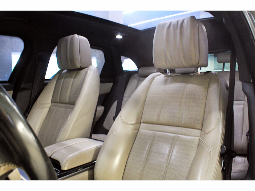 Foto do veículo LAND ROVER RANGE ROVER VELAR 3.0 V6 P380 GASOLINA R-DYNAMIC HSE AUTOMÁTICO 2018 61.200 KM 258.800,00