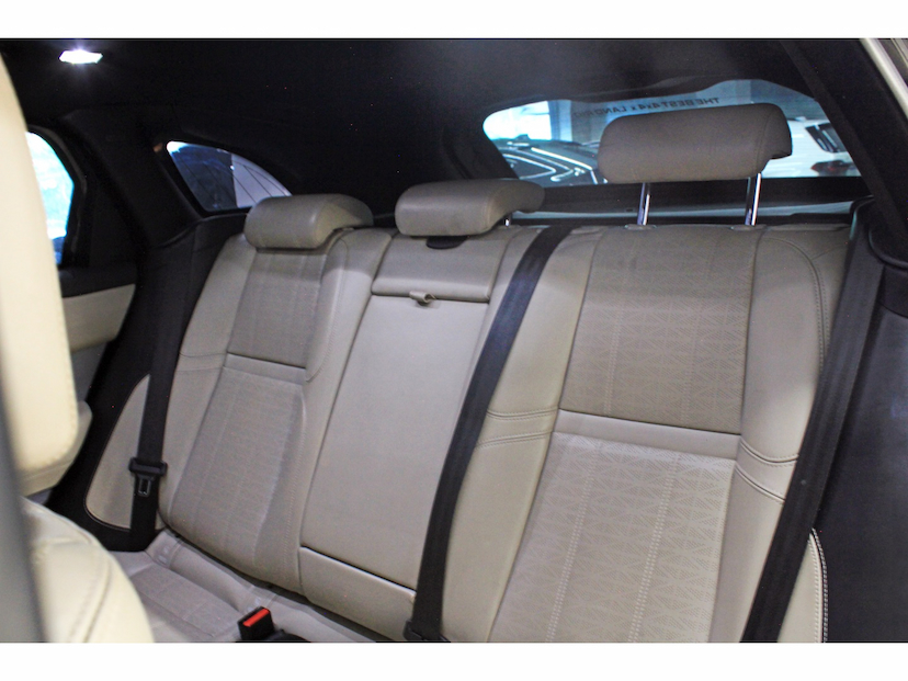 Foto do veículo LAND ROVER RANGE ROVER VELAR 3.0 V6 P380 GASOLINA R-DYNAMIC HSE AUTOMÁTICO 2018 61.200 KM 258.800,00