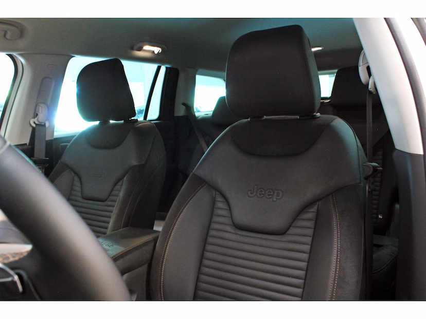 Foto do veículo JEEP COMMANDER 1.3 T270 TURBO FLEX LIMITED AT6 2025 11.800 KM 165.800,00