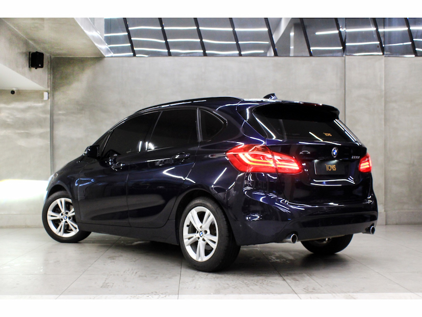 Foto do veículo BMW 220I 2.0 CAT GP 16V TURBO ACTIVEFLEX 4P AUTOMÁTICO 2016 49.300 KM 81.800,00