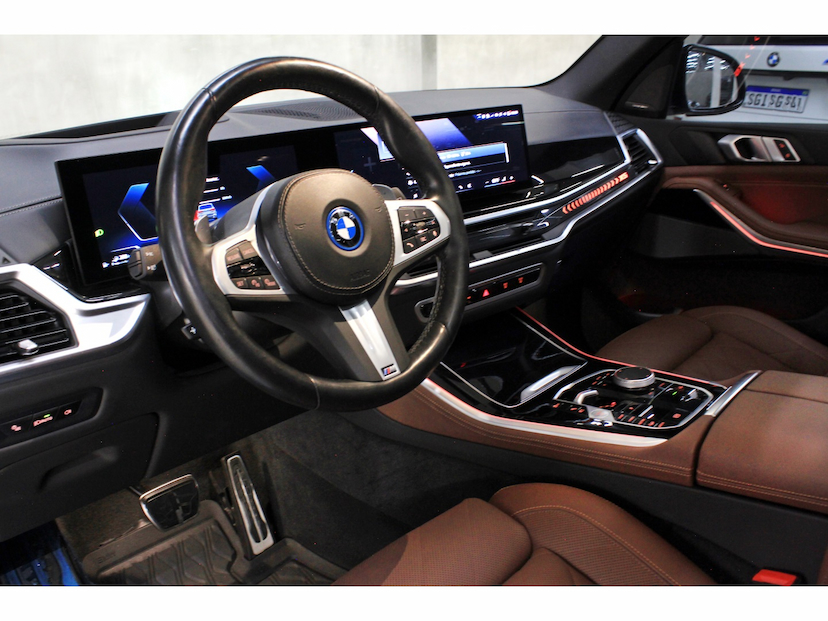 Foto do veículo BMW X5 3.0 I6 TURBO HÍBRIDO XDRIVE50E M SPORT AUTOMÁTICO 2024 50.500 KM 549.800,00