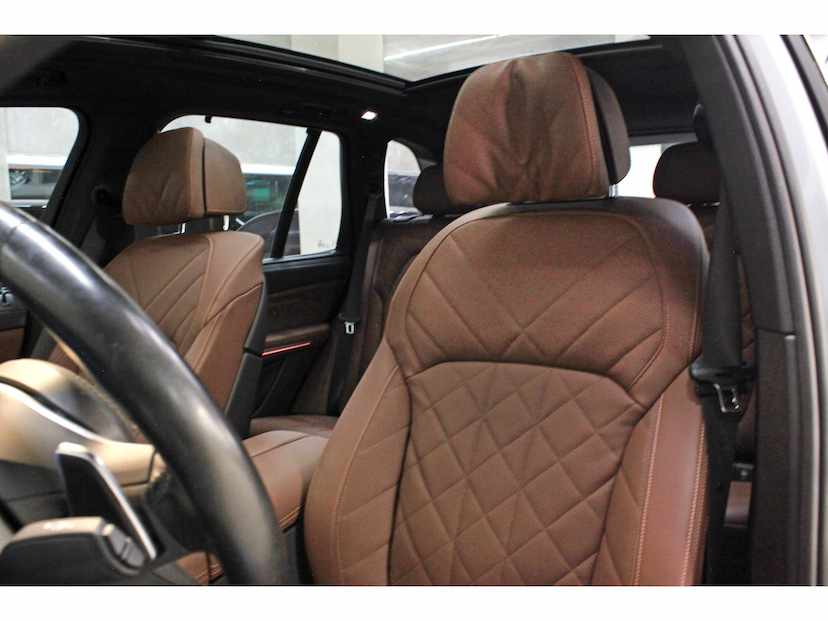 Foto do veículo BMW X5 3.0 I6 TURBO HÍBRIDO XDRIVE50E M SPORT AUTOMÁTICO 2024 50.500 KM 549.800,00