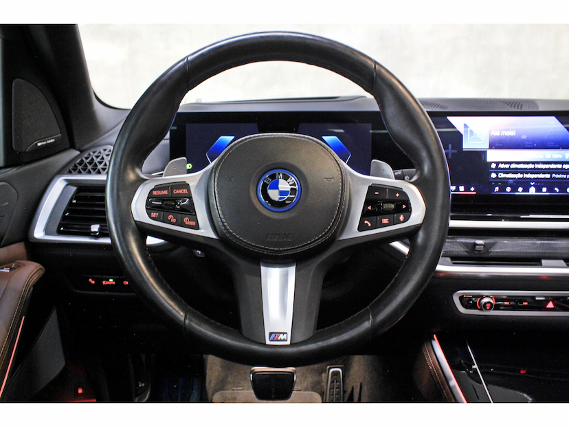 Foto do veículo BMW X5 3.0 I6 TURBO HÍBRIDO XDRIVE50E M SPORT AUTOMÁTICO 2024 50.500 KM 549.800,00