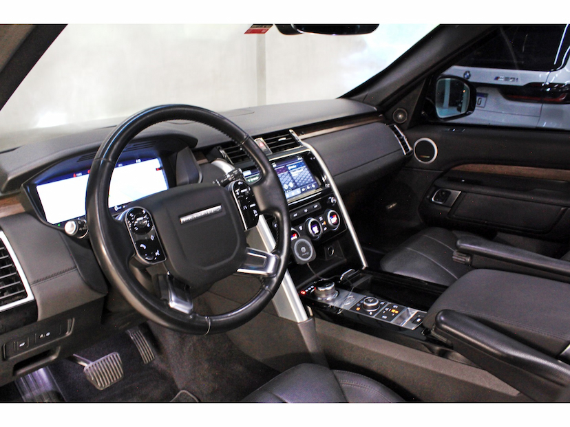 Foto do veículo LAND ROVER DISCOVERY 3.0 V6 TD6 DIESEL HSE 4WD AUTOMÁTICO 2020 90.300 KM 285.800,00