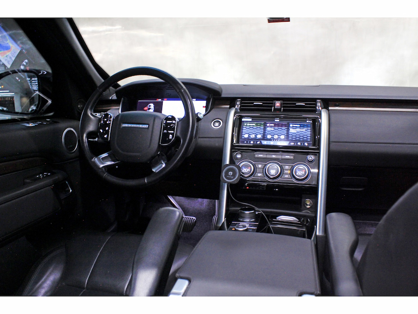 Foto do veículo LAND ROVER DISCOVERY 3.0 V6 TD6 DIESEL HSE 4WD AUTOMÁTICO 2020 90.300 KM 285.800,00