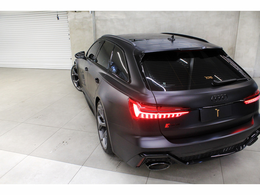Foto do veículo AUDI RS6 4.0 V8 TFSI MHEV AVANT PERFORMANCE TIPTRONIC 2026 5.100 KM 1.219.800,00