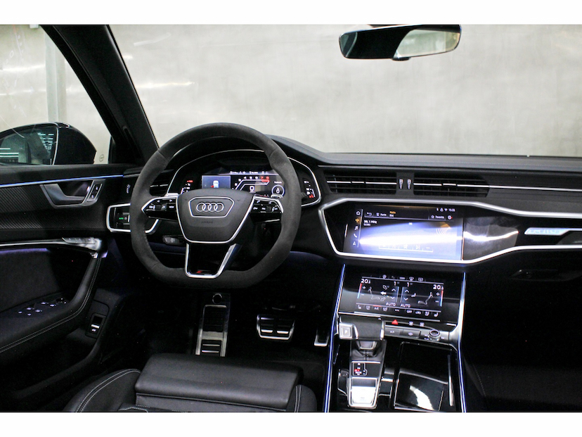 Foto do veículo AUDI RS6 4.0 V8 TFSI MHEV AVANT PERFORMANCE TIPTRONIC 2026 5.100 KM 1.219.800,00