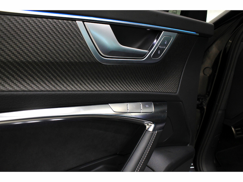 Foto do veículo AUDI RS6 4.0 V8 TFSI MHEV AVANT PERFORMANCE TIPTRONIC 2026 5.100 KM 1.219.800,00