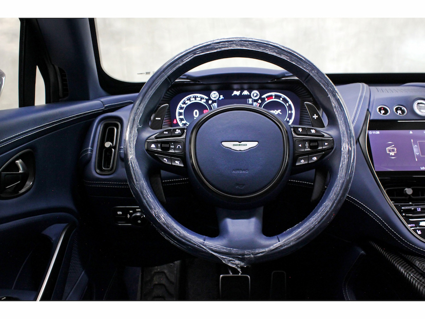 Foto do veículo ASTON MARTIN DBX707 4.0 V8 TURBO GASOLINA  AUTOMÁTICO 2023 9.500 KM 2.699.800,00
