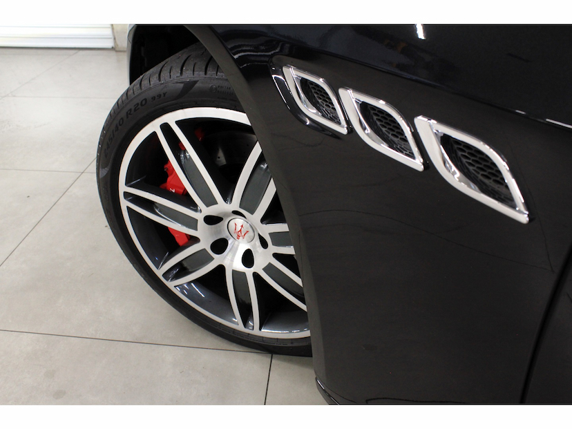 Foto do veículo MASERATI QUATTROPORTE 3.8 GTS V8 32V BITURBO GASOLINA 4P AUTOMÁTICO 2014 28.200 KM 548.800,00