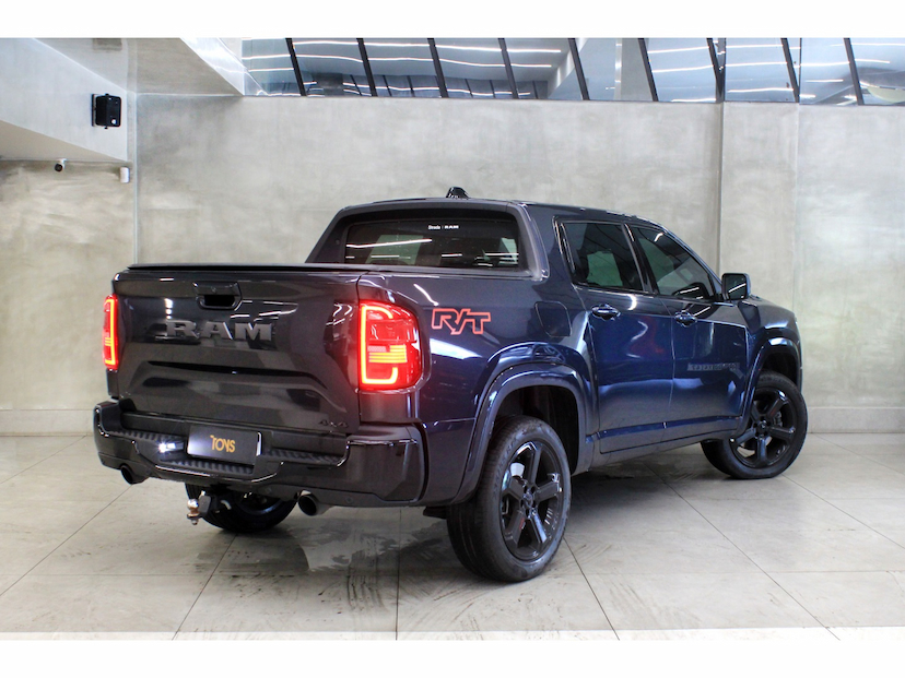 Foto do veículo RAM RAMPAGE 2.0 HURRICANE 4 TURBO GASOLINA R/T 4X4 AUTOMÁTICO 2025 27.300 KM 199.800,00