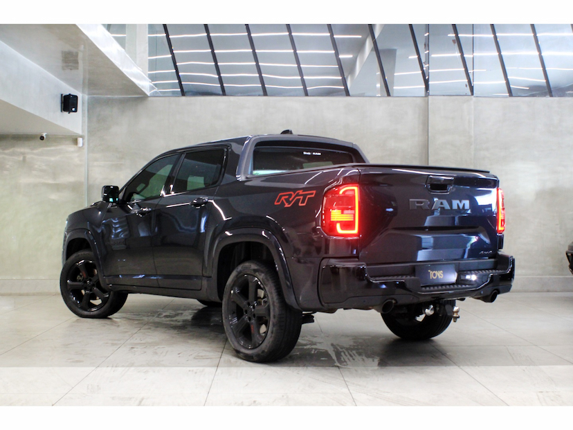 Foto do veículo RAM RAMPAGE 2.0 HURRICANE 4 TURBO GASOLINA R/T 4X4 AUTOMÁTICO 2025 27.300 KM 199.800,00