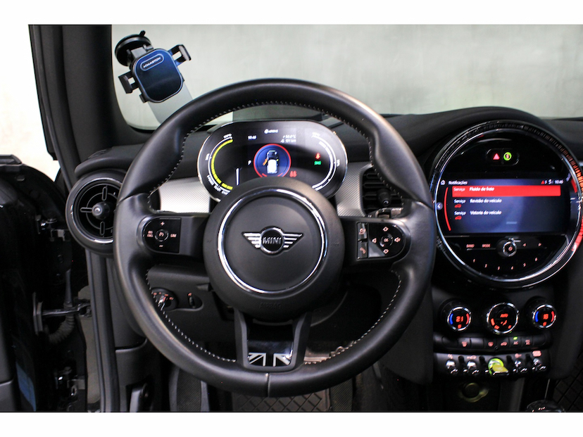 Foto do veículo MINI COOPER SE TOP 2P ELÉTRICO 2022 50.100 KM 148.800,00