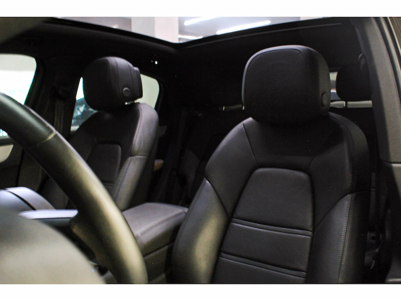 Foto do veículo PORSCHE CAYENNE 3.0 V6 E-HYBRID COUPÉ AWD TIPTRONIC S 2024 15.000 KM 889.800,00