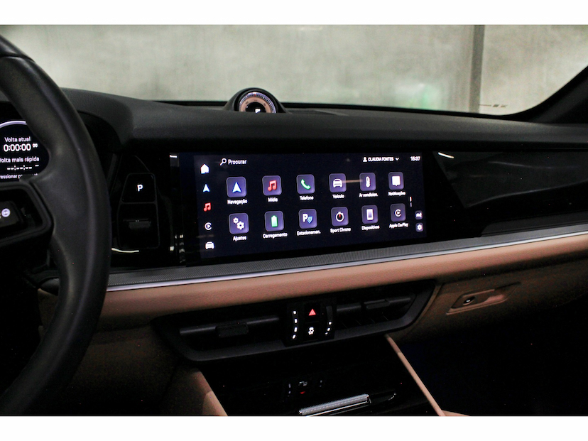 Foto do veículo PORSCHE CAYENNE 3.0 V6 E-HYBRID COUPÉ AWD TIPTRONIC S 2024 15.000 KM 889.800,00