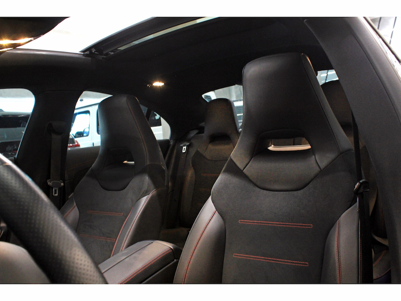 Foto do veículo MERCEDES-BENZ CLA 200 1.3 AMG LINE TB 16V AUT. (HÍB.) 2024 17.800 KM 255.800,00