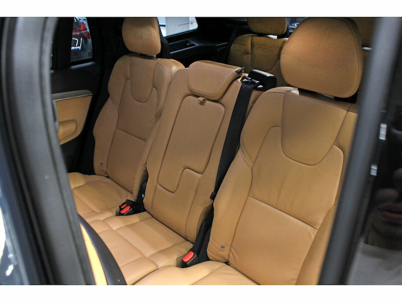 Foto do veículo VOLVO XC90 2.0 T6 GASOLINA MOMENTUM AWD GEARTRONIC 2020 87.000 KM 235.800,00