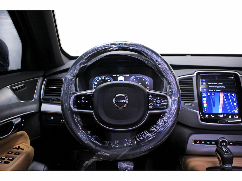 Foto do veículo VOLVO XC90 2.0 T6 GASOLINA MOMENTUM AWD GEARTRONIC 2020 87.000 KM 235.800,00