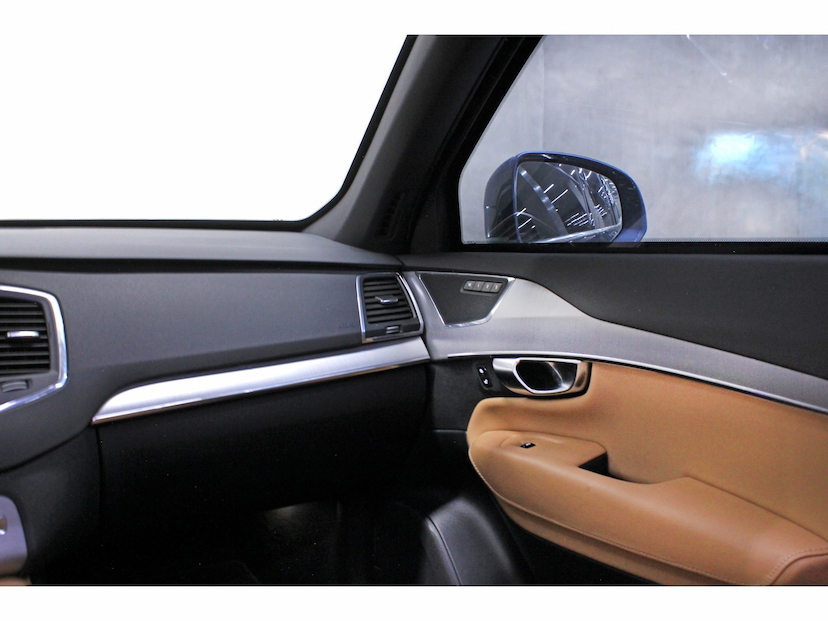 Foto do veículo VOLVO XC90 2.0 T6 GASOLINA MOMENTUM AWD GEARTRONIC 2020 87.000 KM 235.800,00
