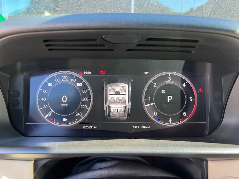 Foto do veículo LAND ROVER DISCOVERY 3.0 V6 TD6 DIESEL HSE 4WD AUTOMÁTICO 2018 75.300 KM 252.800,00