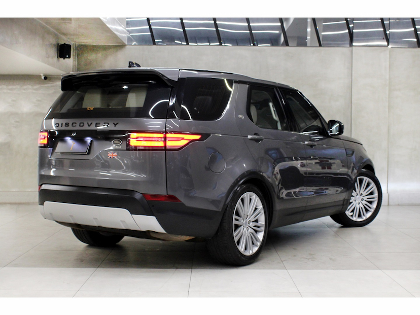 Foto do veículo LAND ROVER DISCOVERY 3.0 V6 TD6 DIESEL HSE 4WD AUTOMÁTICO 2018 75.300 KM 252.800,00