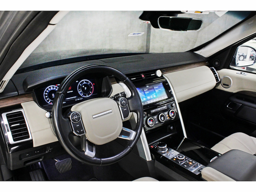 Foto do veículo LAND ROVER DISCOVERY 3.0 V6 TD6 DIESEL HSE 4WD AUTOMÁTICO 2018 75.300 KM 252.800,00