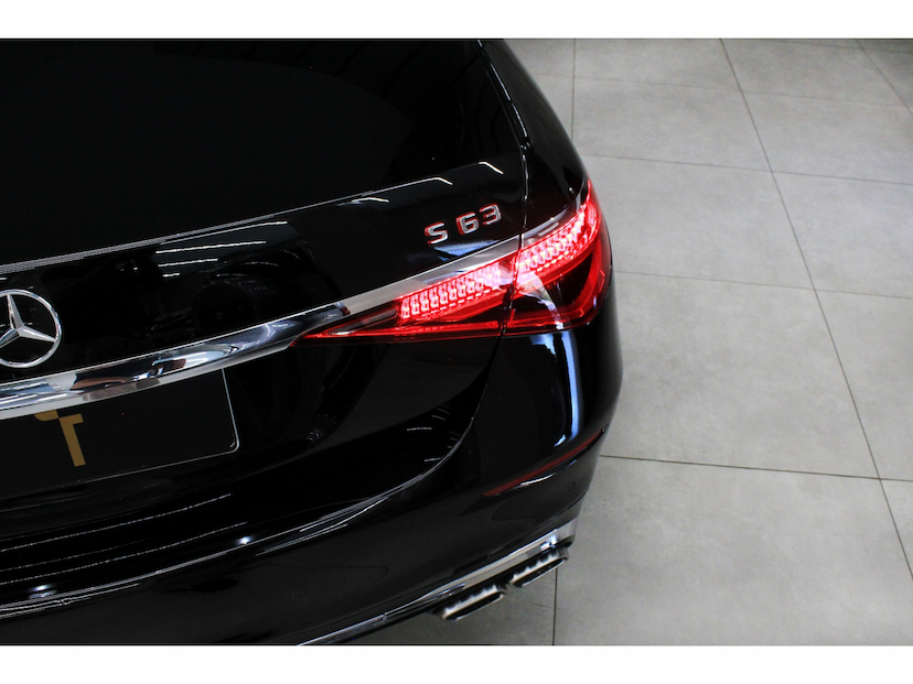 Foto do veículo MERCEDES-BENZ S 63 AMG 4.0 V8 TURBO PHEV E PERFORMANCE 4MATIC+ SPEEDSHIFT 2025 18.500 KM 1.749.800,00