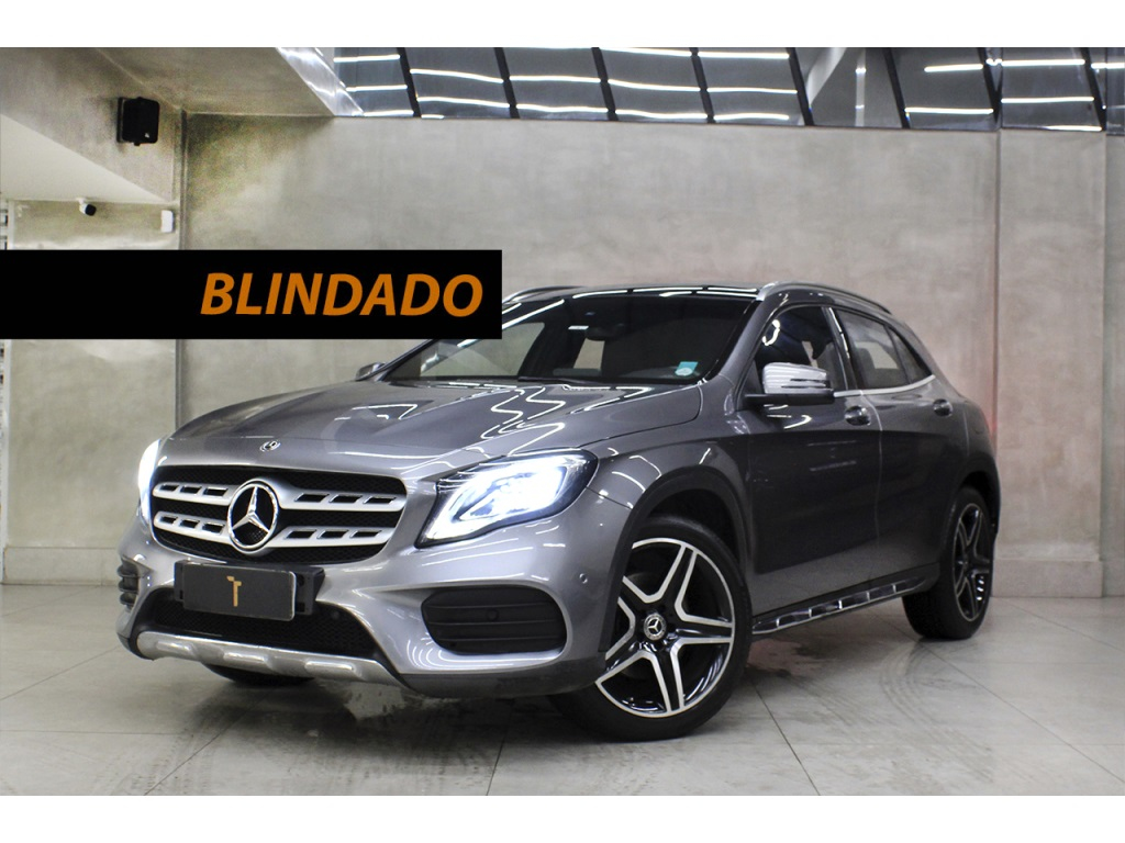 Foto do veículo MERCEDES-BENZ GLA 250 2.0 CGI GASOLINA SPORT 7G-DCT 2017/2018 41.000 KM R$ 177.800,00