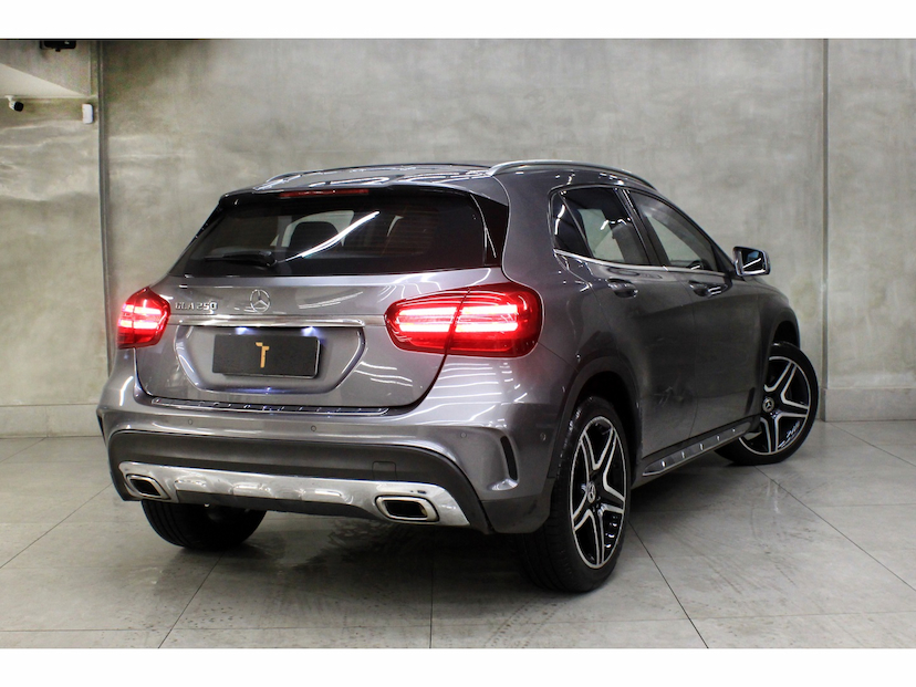 Foto do veículo MERCEDES-BENZ GLA 250 2.0 CGI GASOLINA SPORT 7G-DCT 2018 41.000 KM 177.800,00