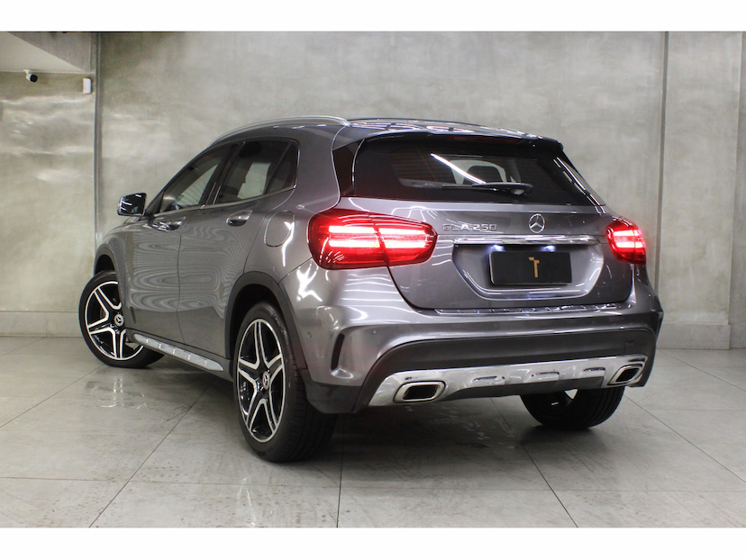 Foto do veículo MERCEDES-BENZ GLA 250 2.0 CGI GASOLINA SPORT 7G-DCT 2018 41.000 KM 177.800,00