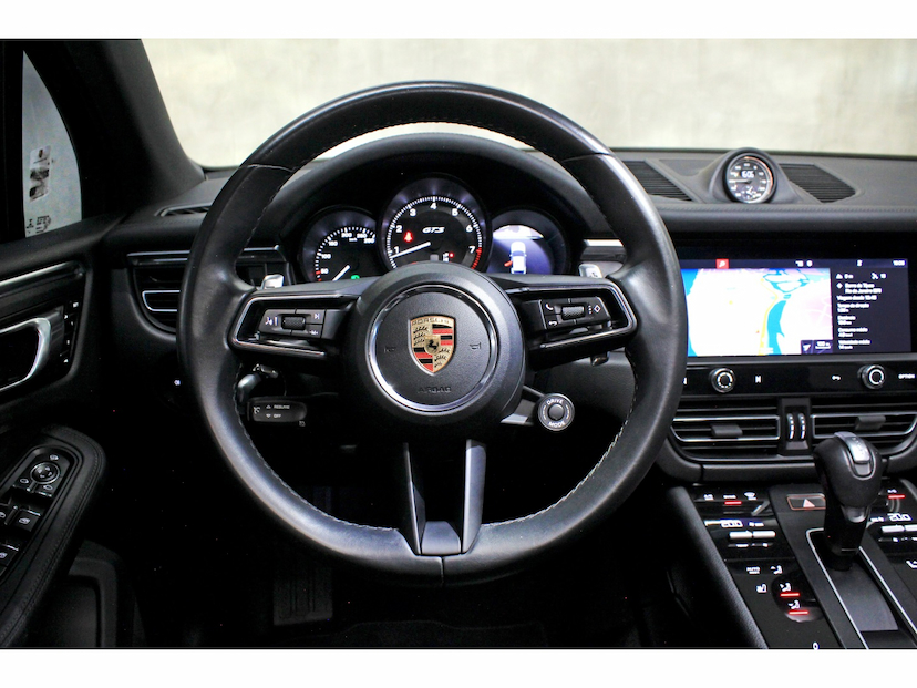 Foto do veículo PORSCHE MACAN 2.9 V6 BITURBO GASOLINA GTS PDK 2023 24.000 KM 547.800,00