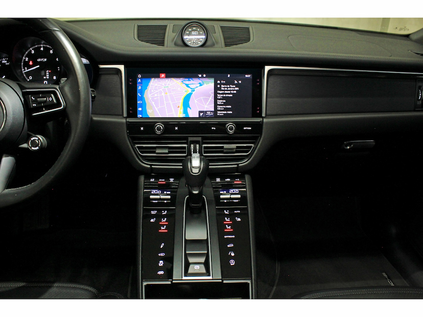 Foto do veículo PORSCHE MACAN 2.9 V6 BITURBO GASOLINA GTS PDK 2023 24.000 KM 547.800,00