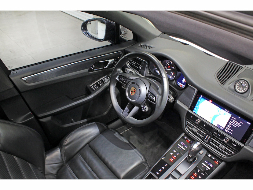 Foto do veículo PORSCHE MACAN 2.9 V6 BITURBO GASOLINA GTS PDK 2023 24.000 KM 547.800,00