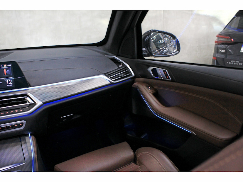 Foto do veículo BMW X5 3.0 I6 TURBO HÍBRIDO XDRIVE45E M SPORT AUTOMÁTICO 2022 41.000 KM 405.800,00