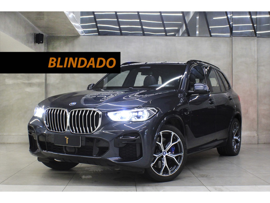 Foto do veículo BMW X5 3.0 I6 TURBO HÍBRIDO XDRIVE45E M SPORT AUTOMÁTICO 2021/2022 41.000 KM R$ 405.800,00