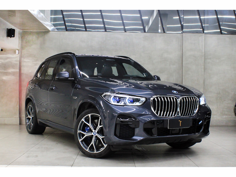 Foto do veículo BMW X5 3.0 I6 TURBO HÍBRIDO XDRIVE45E M SPORT AUTOMÁTICO 2022 41.000 KM 405.800,00