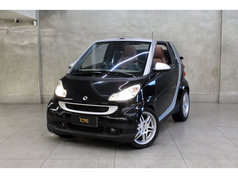 Foto do veículo SMART FORTWO 1.0 CABRIO 3 CILINDROS 12V GASOLINA 2P AUTOMÁTICO 2010 56.800 KM 79.800,00