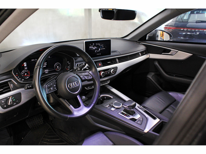Foto do veículo AUDI A4 2.0 TFSI AMBIENTE GASOLINA 4P S TRONIC 2018 65.820 KM 128.800,00