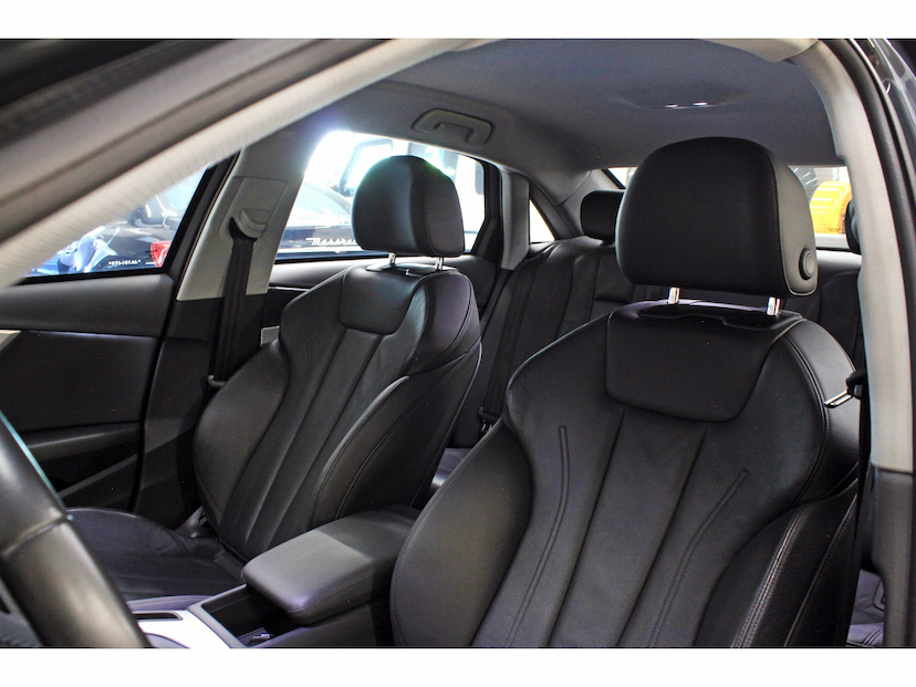 Foto do veículo AUDI A4 2.0 TFSI AMBIENTE GASOLINA 4P S TRONIC 2018 65.820 KM 128.800,00