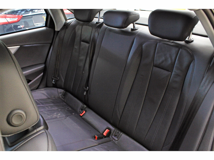 Foto do veículo AUDI A4 2.0 TFSI AMBIENTE GASOLINA 4P S TRONIC 2018 65.820 KM 128.800,00