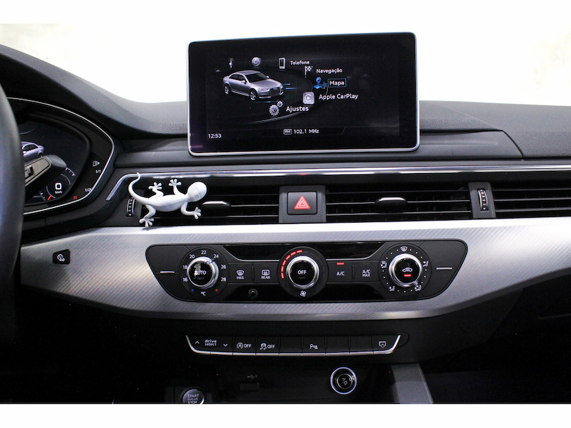 Foto do veículo AUDI A4 2.0 TFSI AMBIENTE GASOLINA 4P S TRONIC 2018 65.820 KM 128.800,00