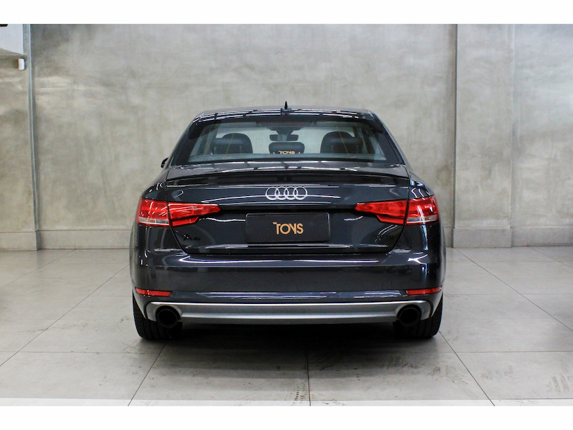 Foto do veículo AUDI A4 2.0 TFSI AMBIENTE GASOLINA 4P S TRONIC 2018 65.820 KM 128.800,00