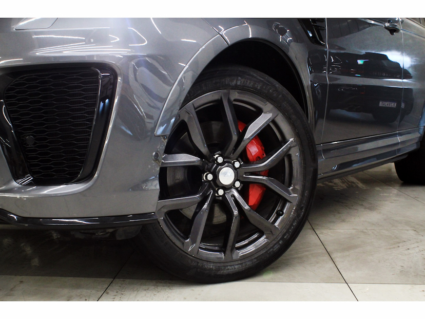 Foto do veículo LAND ROVER RANGE ROVER SPORT 5.0 SVR 4X4 V8 32V GASOLINA 4P AUTOMÁTICO 2019 76.300 KM 449.800,00