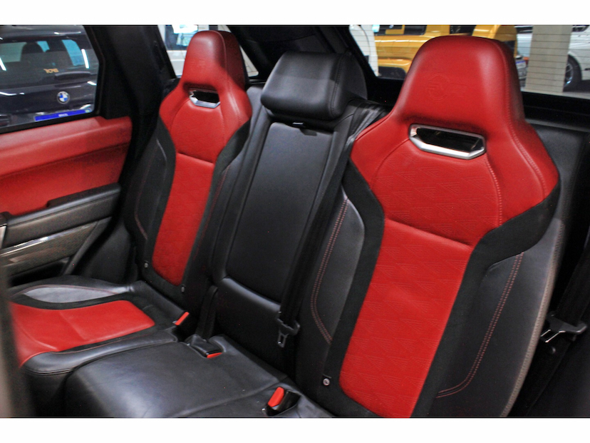 Foto do veículo LAND ROVER RANGE ROVER SPORT 5.0 SVR 4X4 V8 32V GASOLINA 4P AUTOMÁTICO 2019 76.300 KM 449.800,00