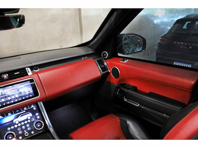 Foto do veículo LAND ROVER RANGE ROVER SPORT 5.0 SVR 4X4 V8 32V GASOLINA 4P AUTOMÁTICO 2019 76.300 KM 449.800,00